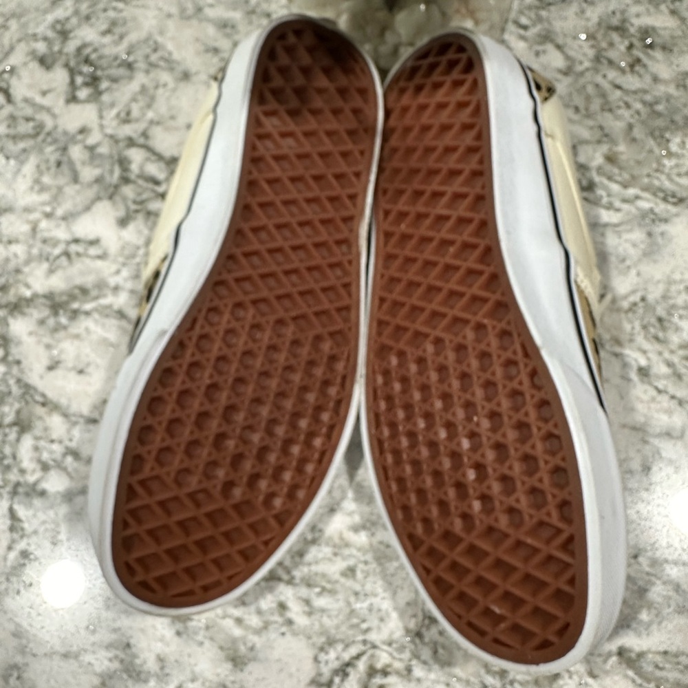Vans - Picture 4 of 4